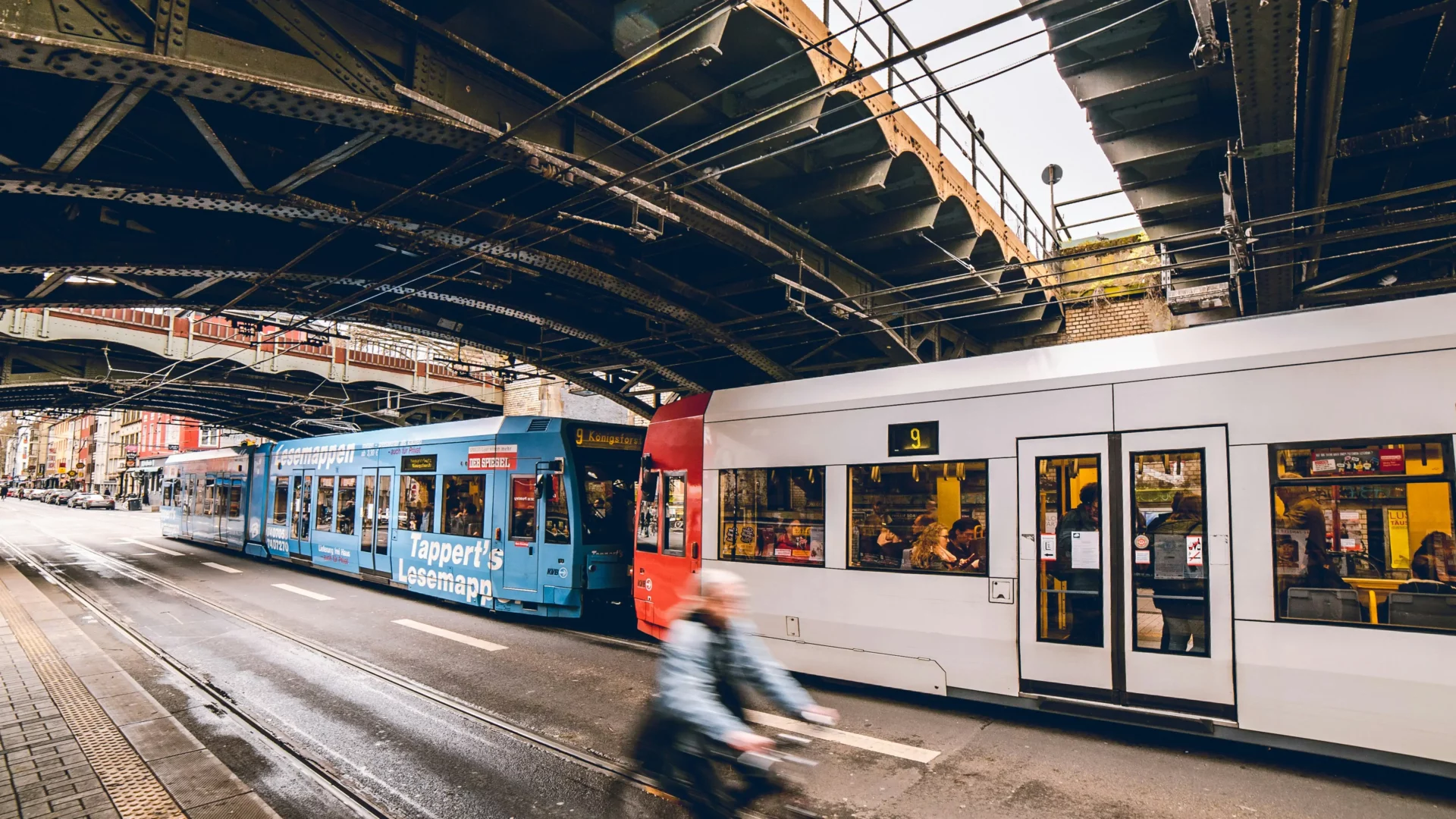 mobilité douce ; tram et vélo